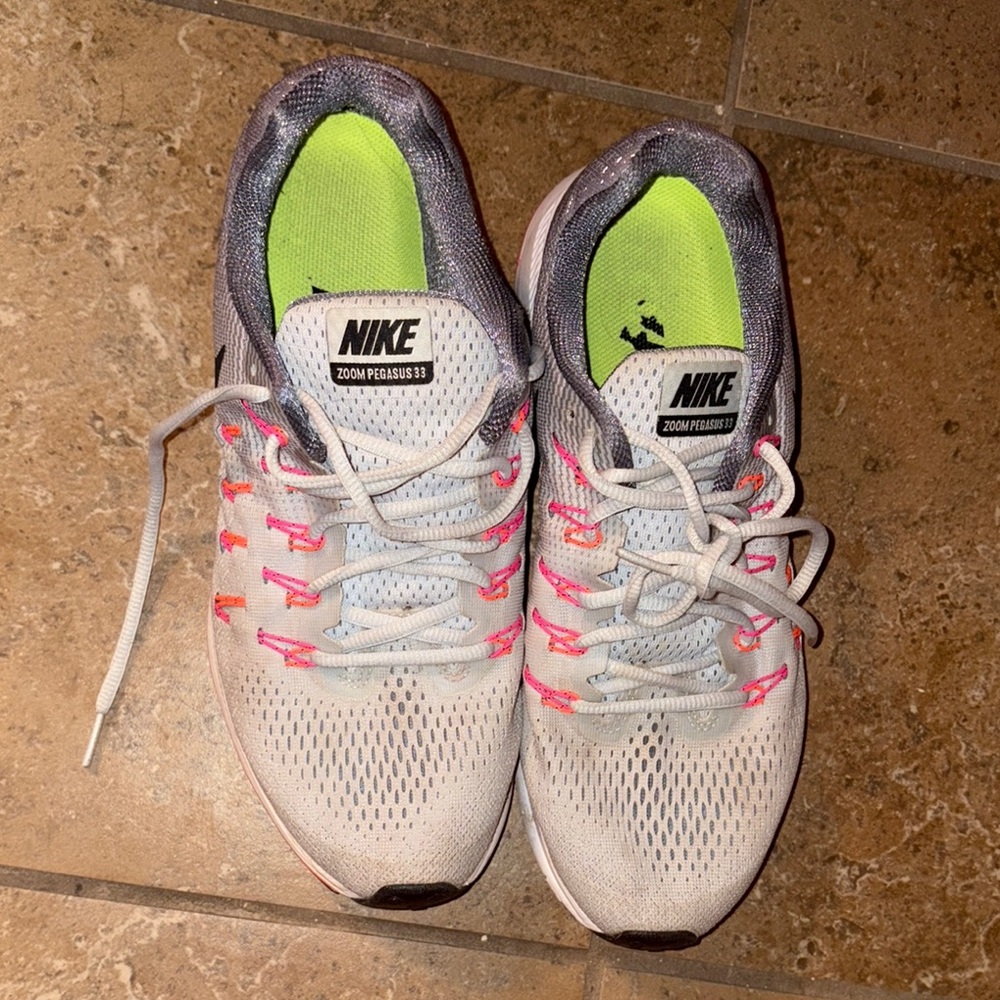 Nike Women's Zoom Pegasus 33 Running Shoes - Gray and Pink